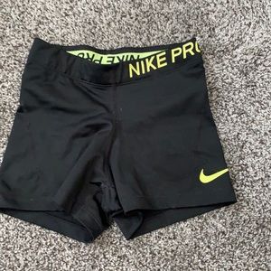 black nike pros